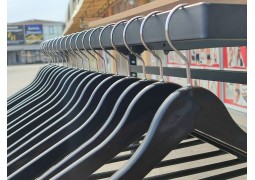 Плечики пластикові з металевим гачком 42х1см. (чорні)